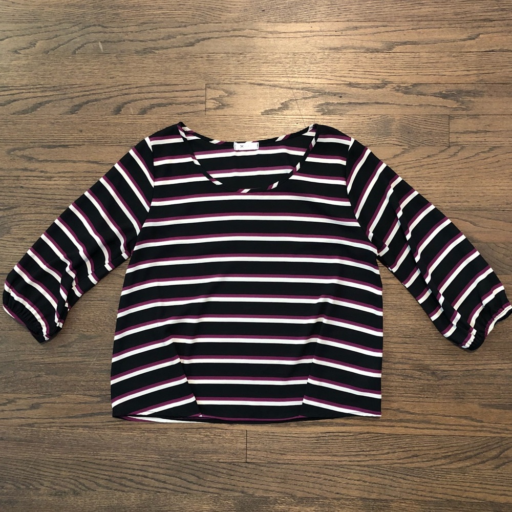 Everly striped 3/4 sleeve blouse. Size Small
